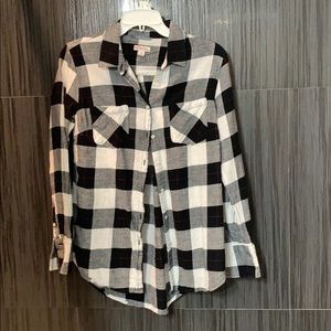 Merona black and white flannel M